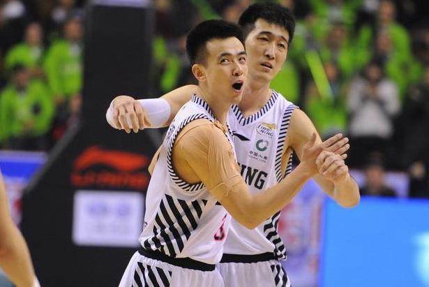 杰明末节15分！全场怒砍23分9篮板双双刷新生涯新高（杰明末节发力砍15分，全场23+9双创生涯新高）