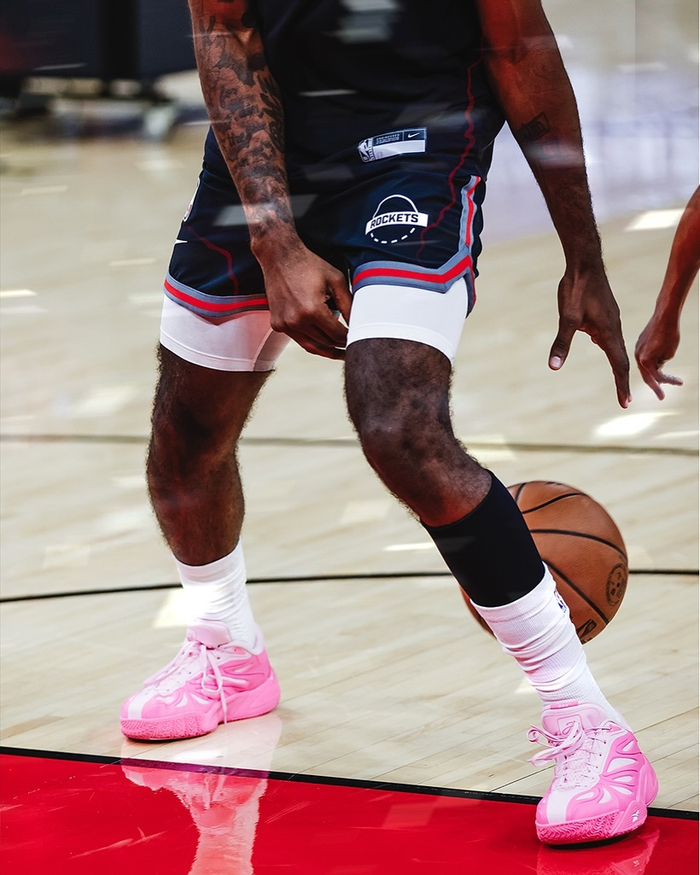 英超战报：埃基蒂克双响，田中碧绝平，利兹联3-3利物浦（英超焦点战：埃基蒂克梅开二度，田中碧读秒扳平，利兹联3-3利物浦）