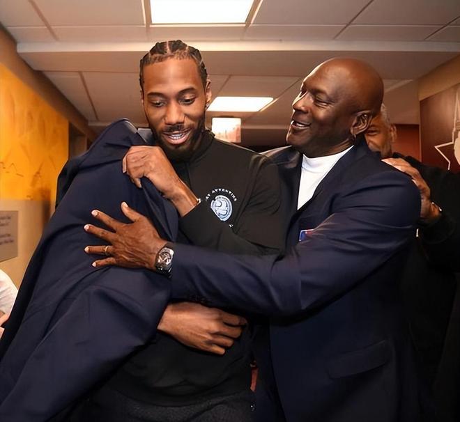 官方：王钰栋当选2025赛季中超最佳青年球员（官宣：王钰栋荣膺2025赛季中超最佳青年球员）