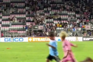 多特德比战成功复仇（多特在德比中完成复仇）