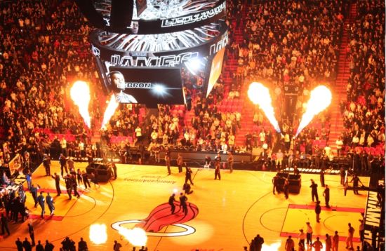 62场，埃梅里成为维拉队史带队英超胜场数第一的主帅（埃梅里执教62场，登顶维拉英超胜场最多主帅）