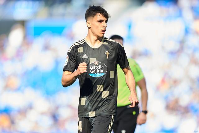 阿斯：阿隆索拥有绝对执教权威，皇马球员要认清这点并支持他（阿斯报：阿隆索执教权威不容置疑，皇马球员应认清并全力支持）