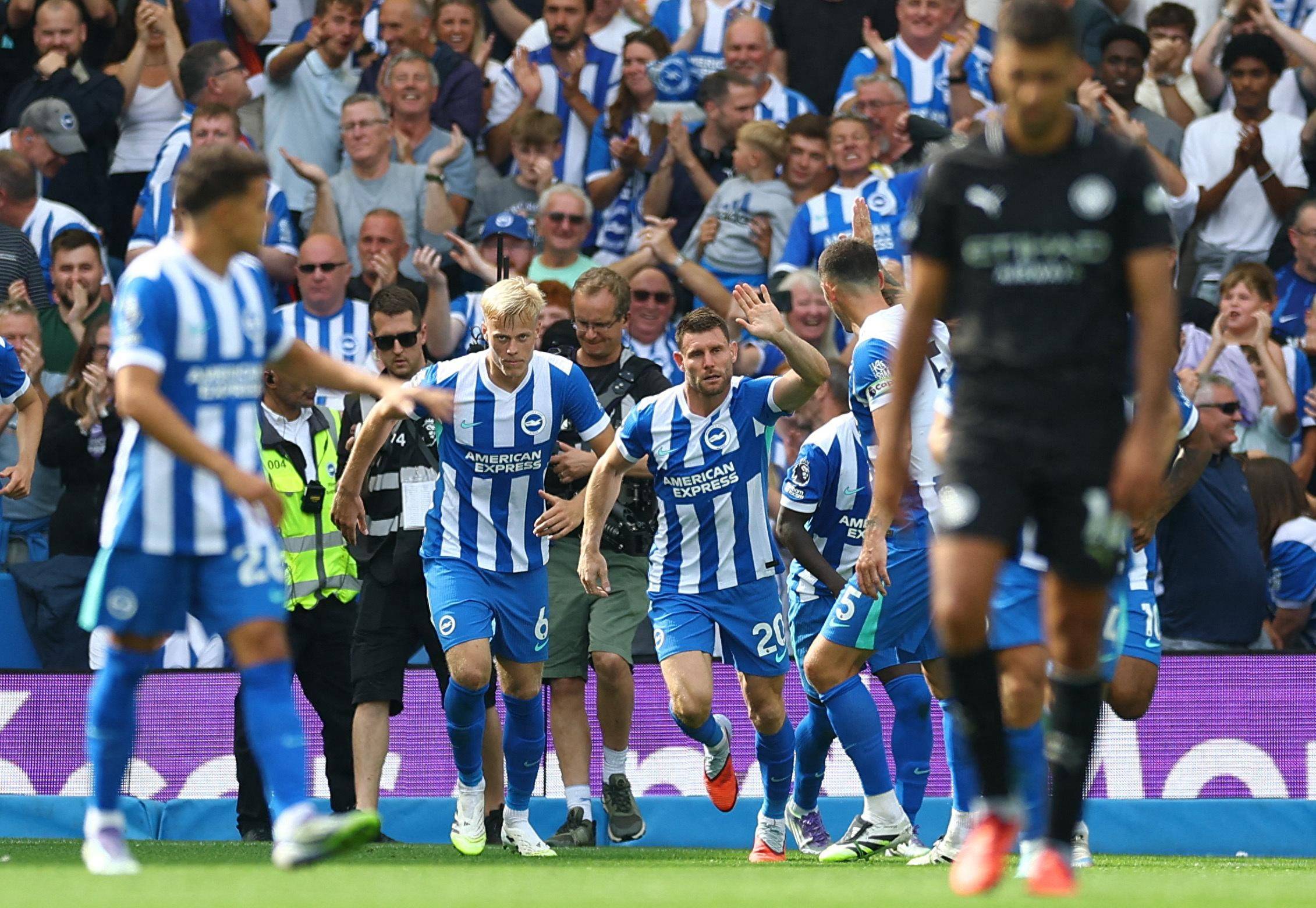 图赫尔：贝林没一起庆祝？我得去回看；三月才能再见我很难过（图赫尔：贝林未参与庆祝？得回去看录像；要到三月才能相见令我难过）