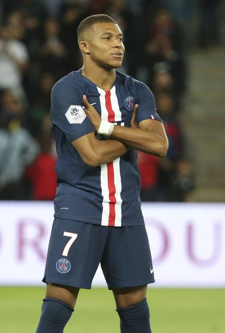 尼克斯主场开局12胜1负，创球队近33年最佳开局（尼克斯主场12胜1负，刷新队史33年来最佳开局）