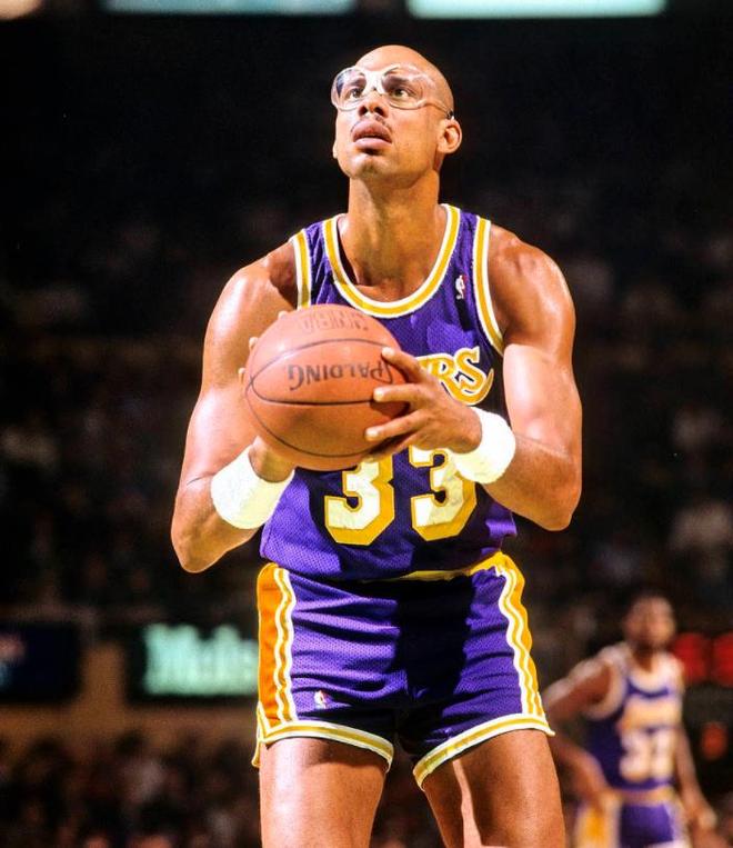 CBA战报：杰曼24分，北京104-88轻取深圳（CBA战报：北京104-88战胜深圳，杰曼贡献24分）