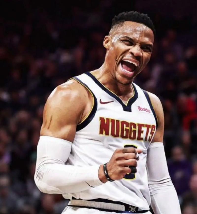 哈兰德26岁之前欧冠已打入54球，仅次于梅西（26岁前欧冠攻入54球，哈兰德仅逊梅西）