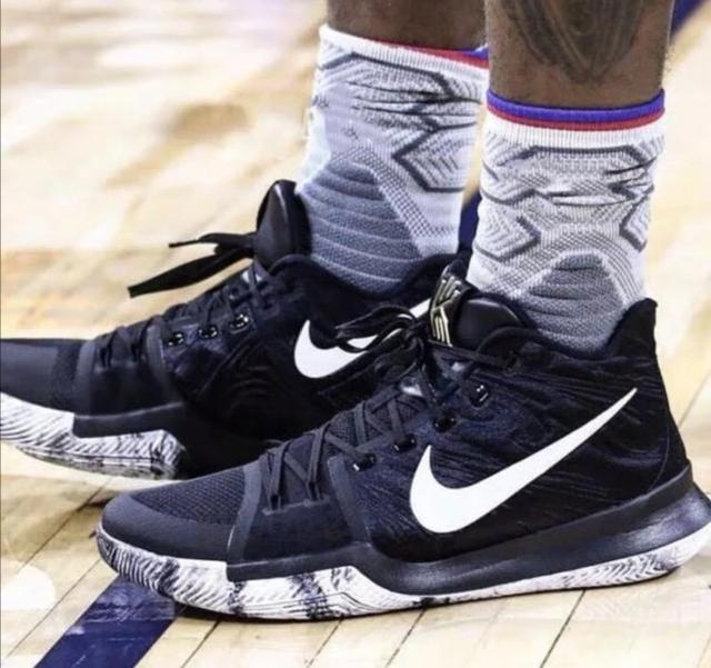 意媒：39岁拉莫斯被推荐给米兰，管理层和阿莱格里将进行评估（意媒：39岁拉莫斯被荐至米兰，俱乐部高层与阿莱格里将展开评估）