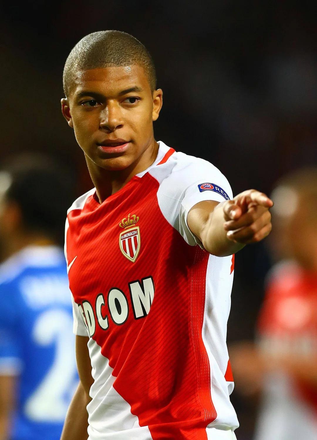 篮球鞋榜单：年度最值得购买的十双（年度十大值得入手的篮球鞋推荐）