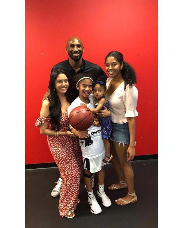 热苏斯：C罗明天会出战亚冠，我们28天没比赛需要恢复状态（热苏斯：C罗明日将出战亚冠，球队已歇28天需找回状态）