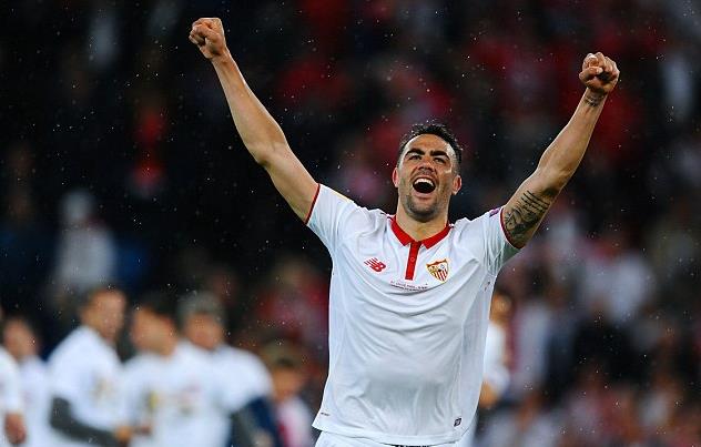 英超多位月最佳主帅陷入困顿，分析豪门爆冷场次增加的主因（英超多名月度最佳教头陷入低谷，豪门冷门频发的主因解析）