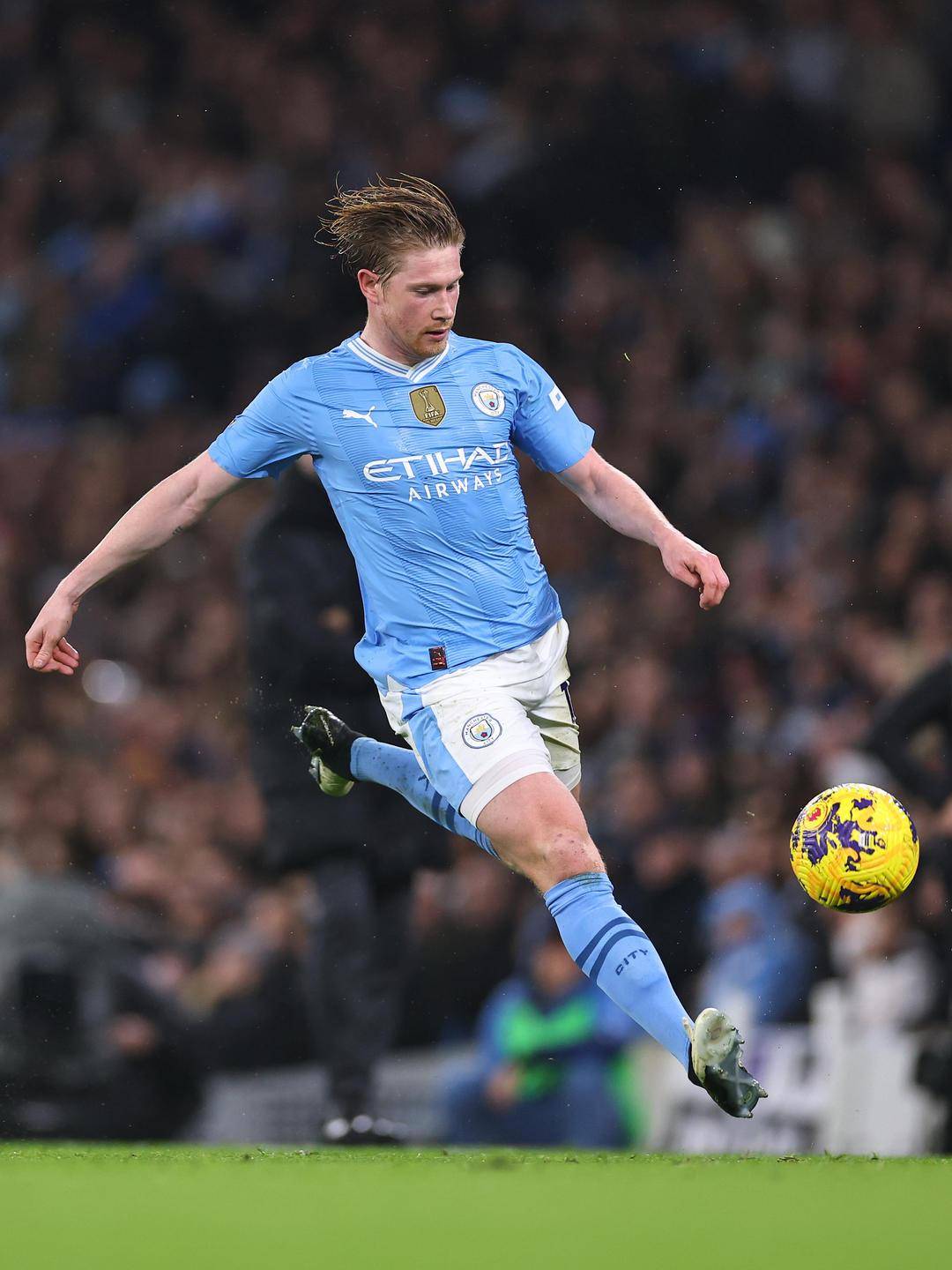 巴萨梅西关键助攻助力进球（梅西关键助攻助巴萨破门）