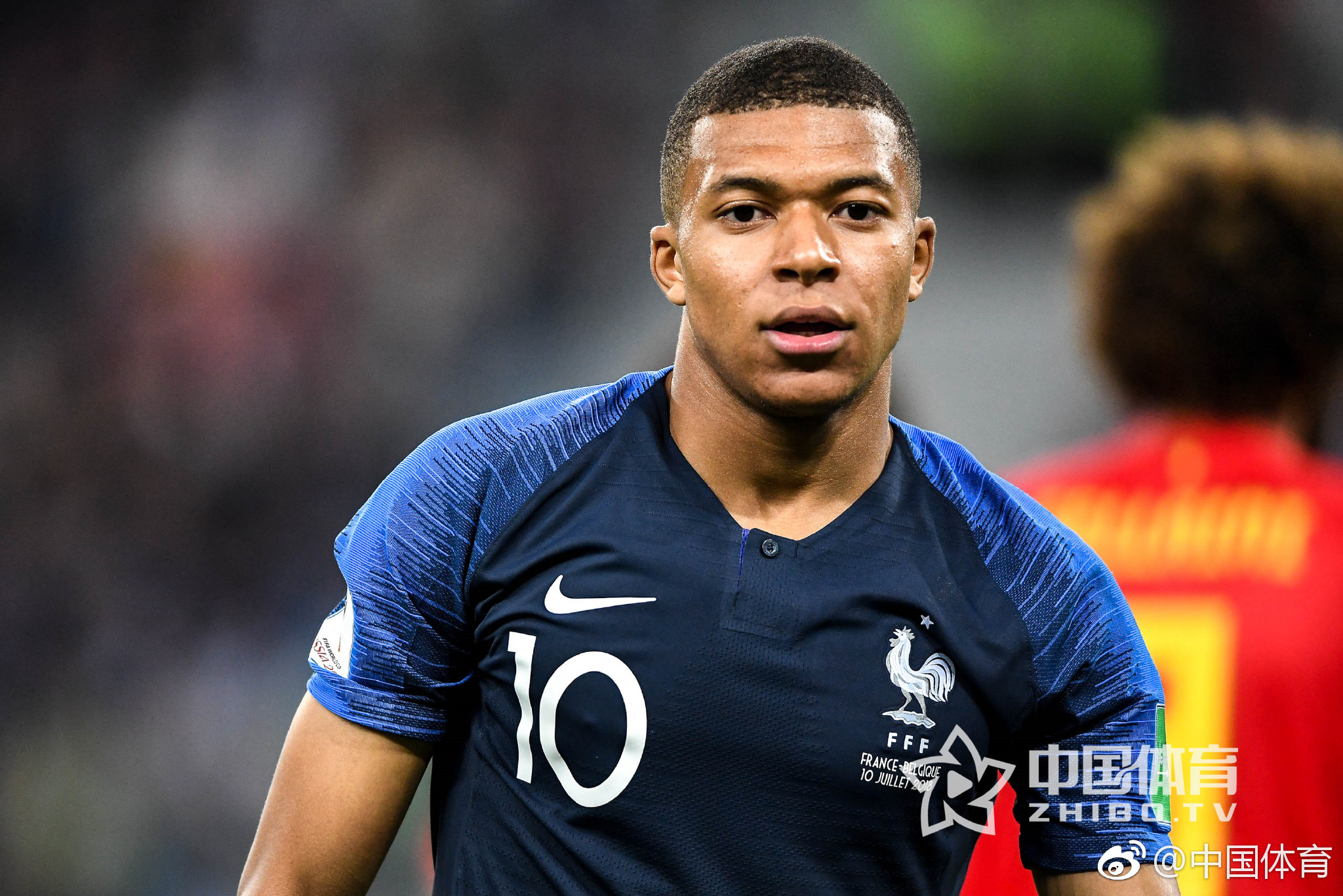 布斯克茨：梅西造访诺坎普？巴萨的大门永远为他敞开（布斯克茨：若梅西再访诺坎普，巴萨永远向他敞开大门）