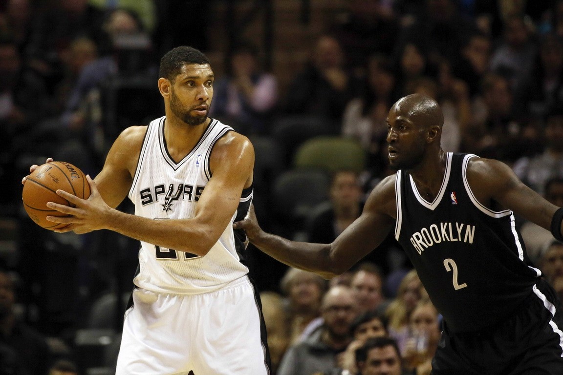 半场：卡利亚里0-0罗马，埃斯波西托造险（半场战报：卡利亚里与罗马互交白卷，埃斯波西托险些破门）