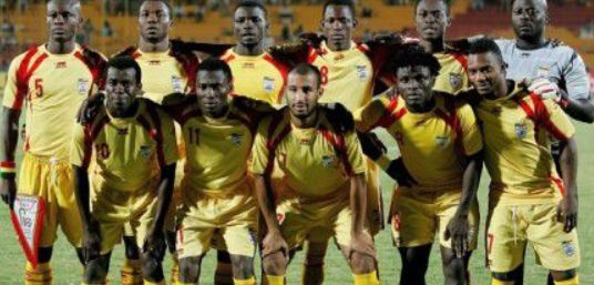 外线神准！马内克半场三分6投全中砍下18分8板 正负值+18！（外线手感爆棚！马内克半场三分6中6拿下18分8板，正负值+18）