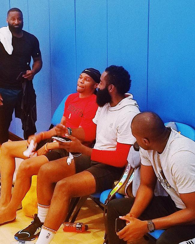 友谊赛米兰2-3维尔图斯恩泰拉，普利希奇、博尔萨尼破门（热身赛米兰2-3不敌维尔图斯恩泰拉：普利希奇、博尔萨尼建功）