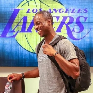 篮球火箭新秀连续三场得分20+，表现惊艳（火箭新秀连砍三场20+，表现耀眼）