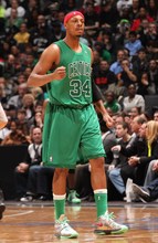 篮球火箭头号得分手连续两场低迷（火箭队头号得分手连续两战状态低迷）